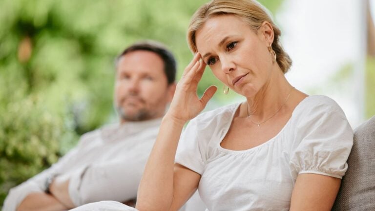 10 Red Flags It’s Time to Get Out of Your Relationship and Experience Solo Florida Living