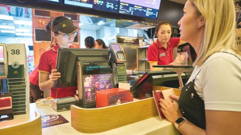 15 Rude Things North Carolinians Do at Fast Food Restaurants That Drive Employees Crazy