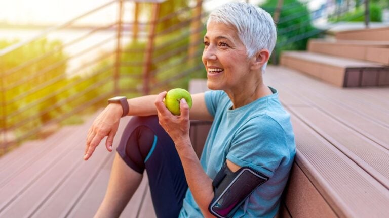 10 Flattering Short Haircuts Texas Women Over 60 Swear By