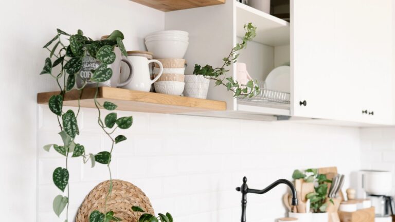 17 Decor Choices Minnesota Homeowners Regret