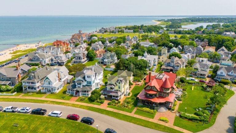 18 U.S. Vacation Spots That Shock Texans With Their Hidden Costs