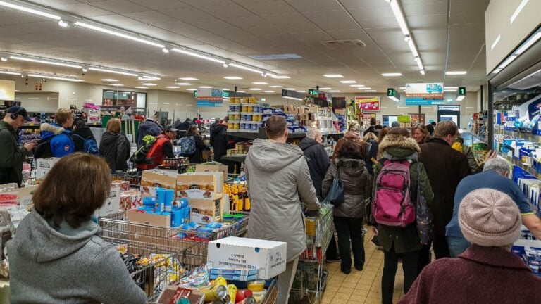 13 Mistakes Illinoisans Always Make at the ALDI Checkout Line