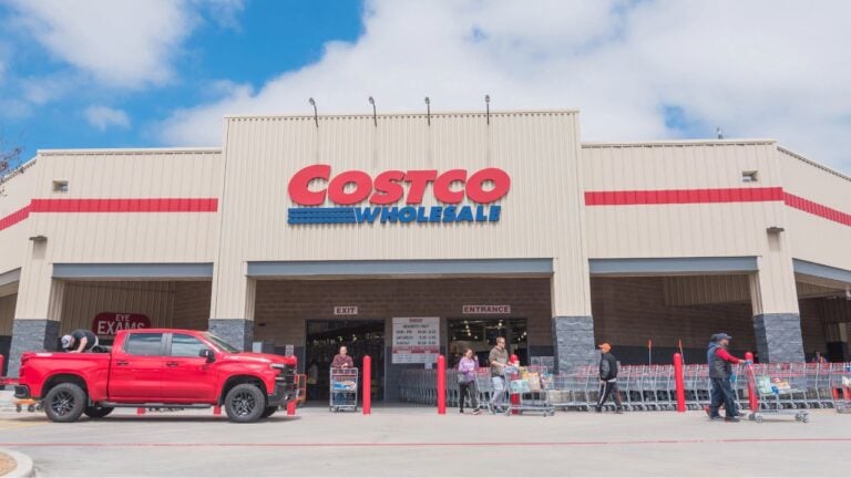 16 Rookie Mistakes Californians Make at Costco