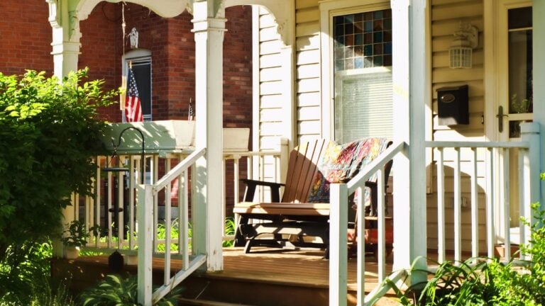 19 Ways America’s Front Porches Changed Over the Last 100 Years. Georgia Nostalgia Incoming!