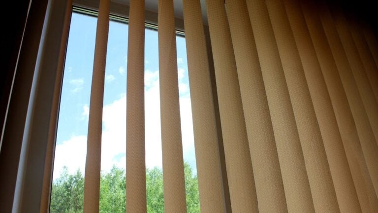 18 Retro ’80s Decorating Fads That Vanished From Nebraska Homes