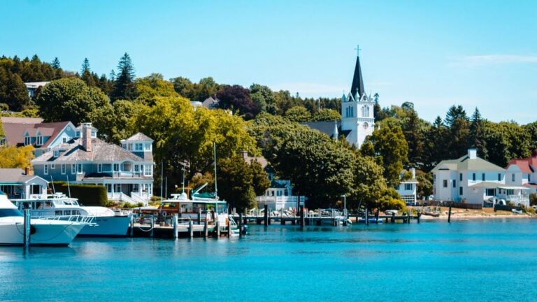 16 Travel Destinations for Pennsylvanians Who Miss the Way Family Vacations Used to Be