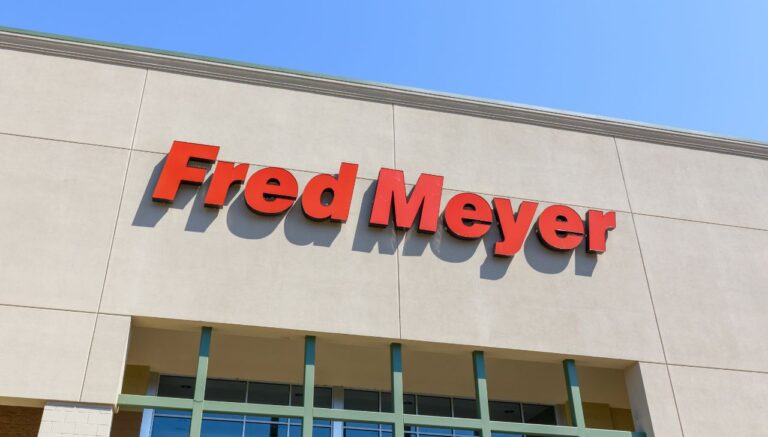 19 Unwritten Rules All Fred Meyer Regulars in Washington Follow