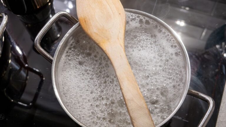 15 Kitchen Tricks That Make Cooking Easier for Nevadans