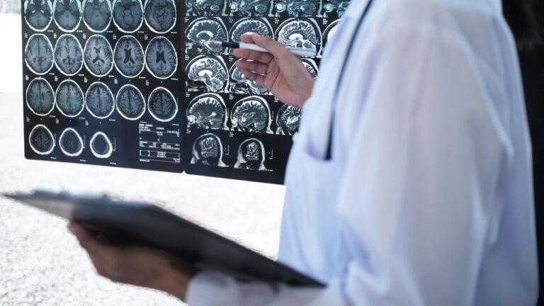 24 Human Body Facts That Sound Fake to Alabamians but Aren’t