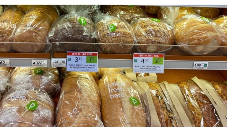 14 Publix Hacks Floridians Swear By, but Snowbirds Totally Miss
