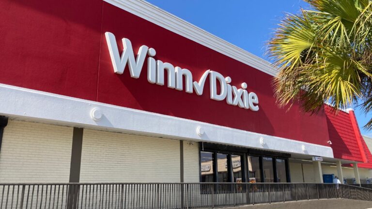 20 Things Winn-Dixie Does Differently from Publix, and Why It Matters to Floridians