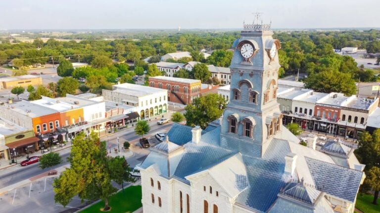 8 Affordable Texas Towns That Are Ideal for Retirement