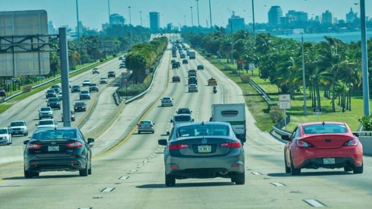 12 Driving Habits That Reveal You’re Driving Behind a Florida Snowbird