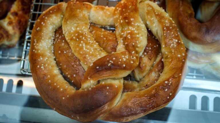 12 Things Pennsylvania Locals Do at the Grocery Store That Outsiders Find Hilarious