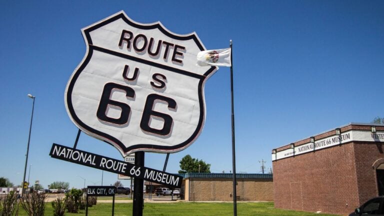 12 Road Trip Traditions From the ’70s and ’80s That Florida Kids Today Would Never Survive