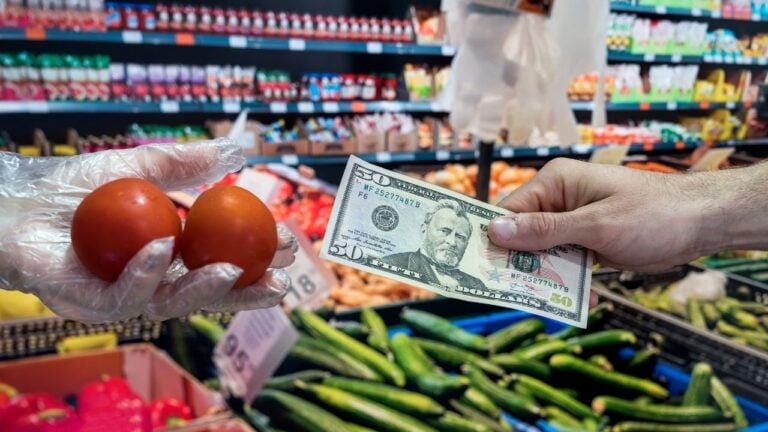 7 Things Publix Charges More For Than Floridians Realize