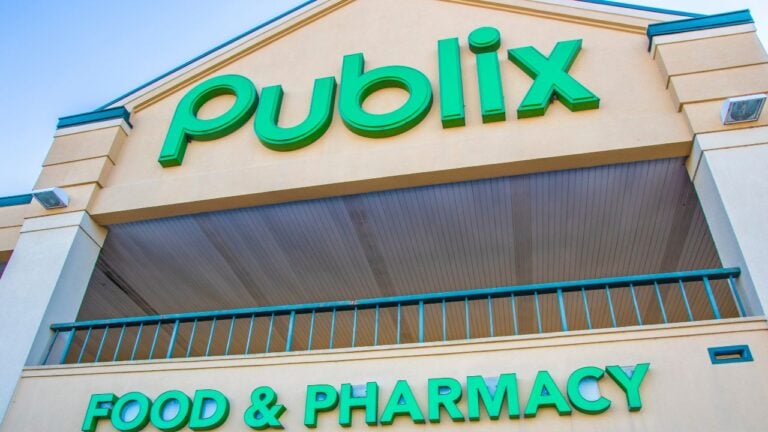 9 Publix Coupon Rules Florida Seniors Wish They’d Known Sooner