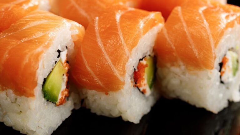 7 Wegmans Prepared Foods New York Regulars Grab (and 6 They Walk Past)