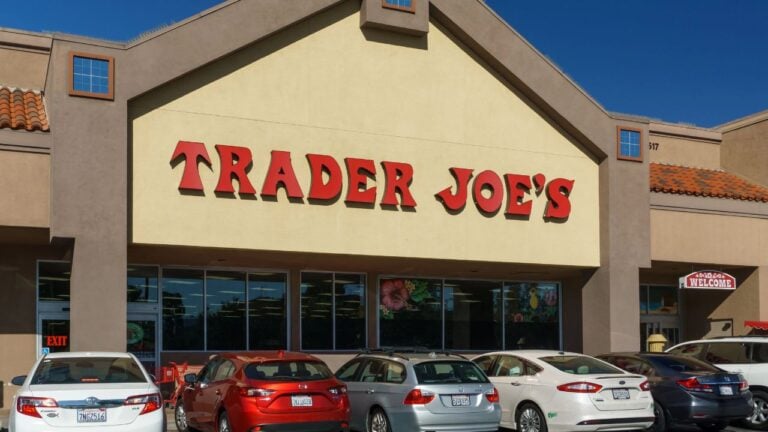 9 Things California Shoppers Do at Trader Joe’s That Out-of-Staters Find Hilarious