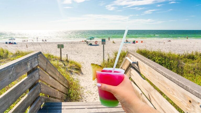 16 Signs Snowbird Season Is Officially Over in Your Florida Town