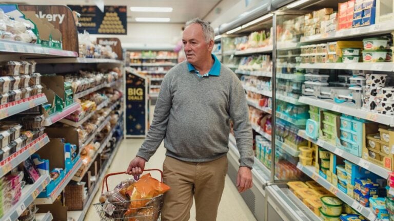 12 Funny Snowbird Habits at Publix Every Georgian Has Witnessed