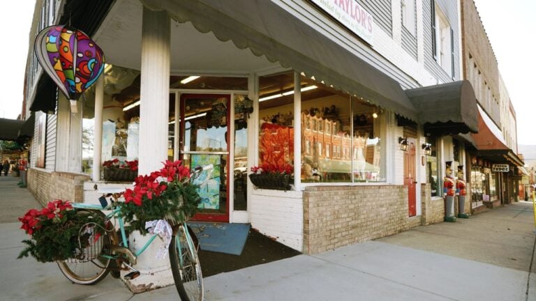 13 Underrated North Carolina Towns Worth the Drive This Summer