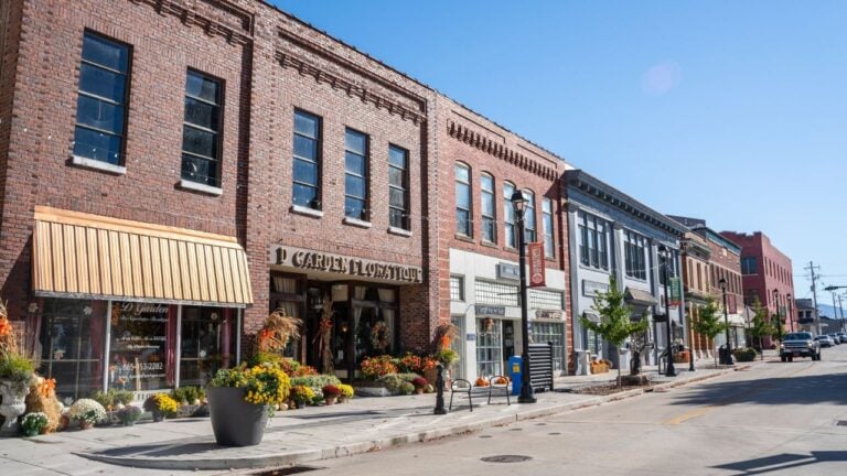 8 Tennessee Towns Florida Retirees Are Moving To in 2026