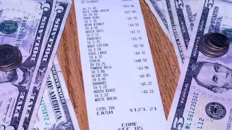 Aldi vs Walmart: Which Is Cheaper in Florida in 2026?
