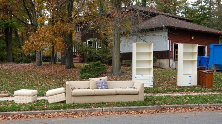 9 Things North Carolina Retirees Should Toss This Year Before Downsizing