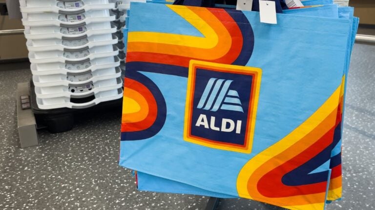 13 Aldi Habits That Confuse Lifelong Florida Publix Shoppers