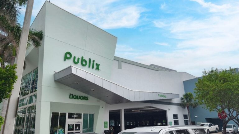 18 Snowbird Habits Florida Publix Shoppers Spot in Seconds