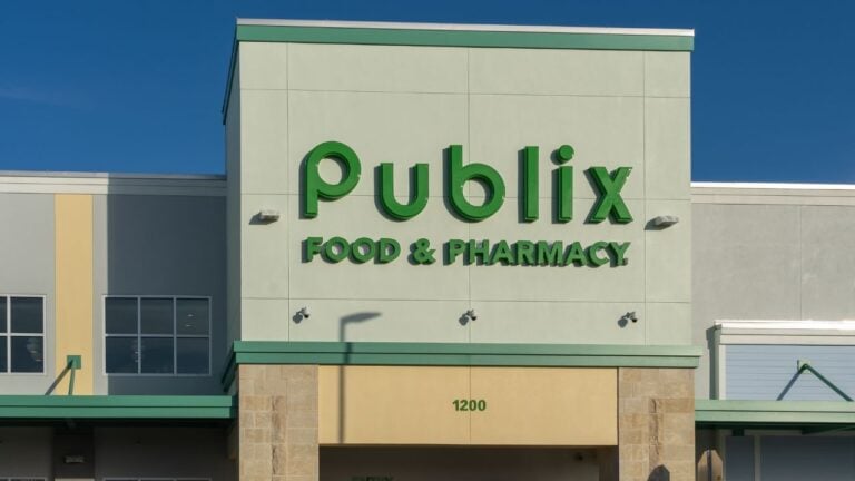 9 Publix Delivery Perks Florida Shoppers Over 60 Don’t Use Enough