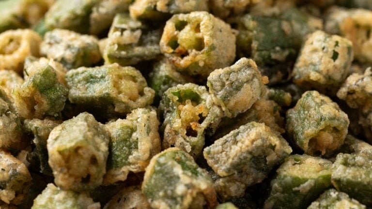 9 Things South Carolinians Do at Sunday Dinner That Baffle Newcomers