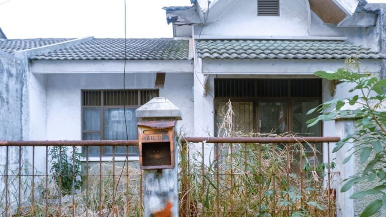 9 Virginia Squatter Rules That Leave Homeowners Powerless