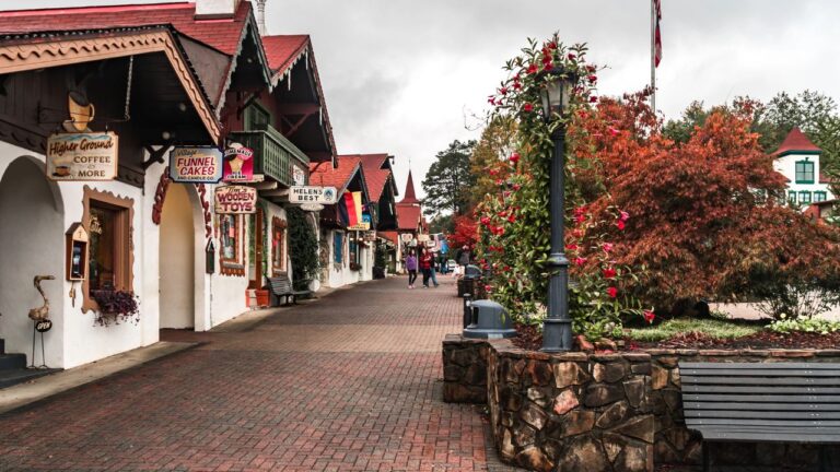 7 Georgia Mountain Towns Perfect for a Summer Escape