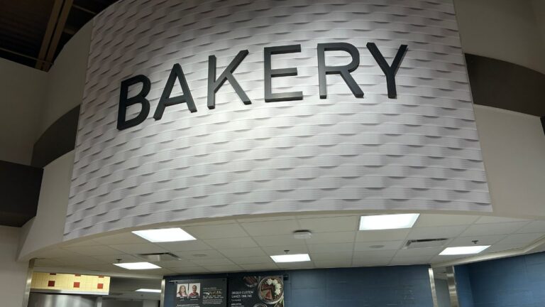 9 Publix Bakery Items Floridians Buy on Repeat
