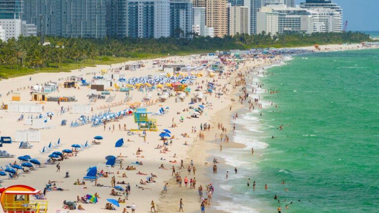 9 Florida Beaches Locals Avoid on the Fourth of July (and 3 They Pick)