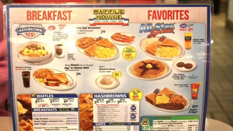 8 Waffle House Orders That Give Away a Georgia Regular