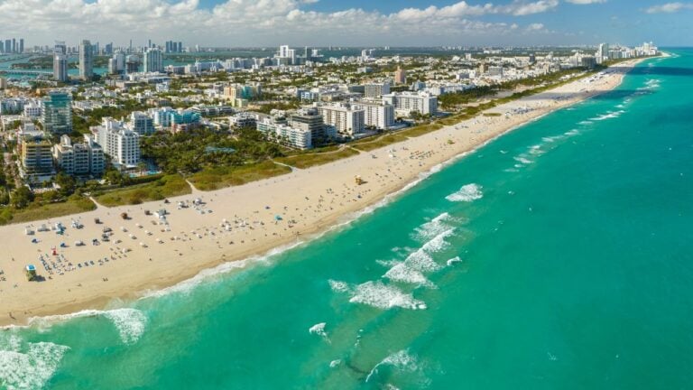 8 Florida Beach Towns That Aren’t Worth the Summer Crowds