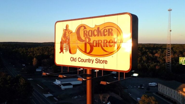 10 Cracker Barrel Menu Picks Texans Order on Repeat
