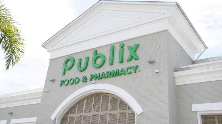 11 Things Northerners Can’t Wrap Their Heads Around at a Florida Publix