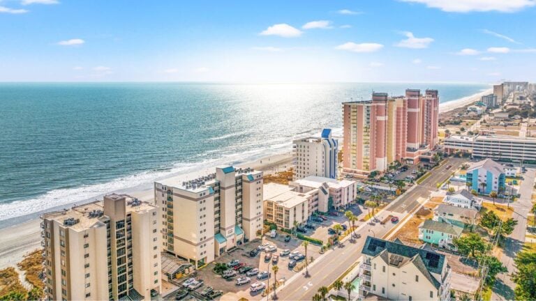 9 South Carolina Coastal Towns Getting Too Crowded to Love