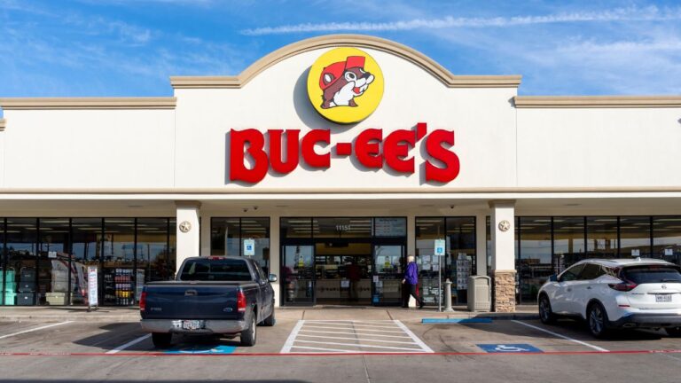 8 Buc-ee’s Snacks Texans Stock Up on That Tourists Walk Right Past