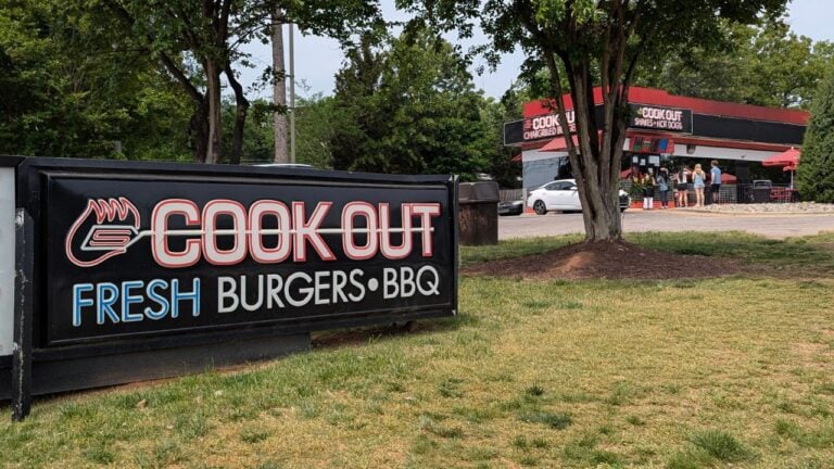 9 Cook Out Ordering Mistakes North Carolina Regulars Never Make