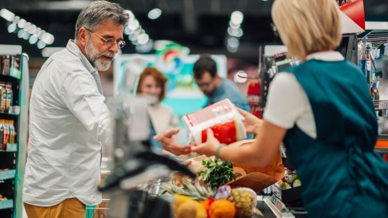 8 Publix Etiquette Rules Floridians Break Every Weekend