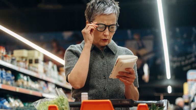Which Grocery Stores Give Seniors a Discount in Florida in 2026? The Full List
