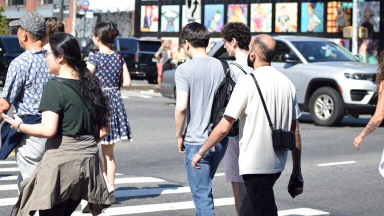 12 Habits That Instantly Give Away a New York Transplant