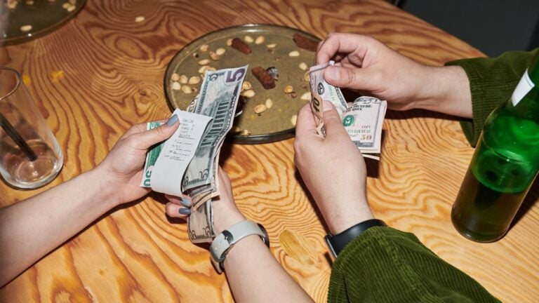 Florida’s New Restaurant Fee Law: 7 Hidden Charges You’ll Start to See