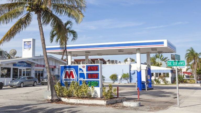11 Gas Pump Mistakes Costing Floridians Money Every Fill-Up