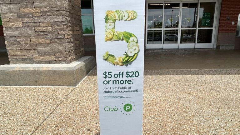 8 Publix Habits That Give Away a Longtime Georgia Shopper